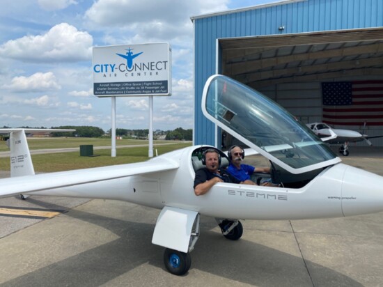 Stemme offers specialty glider airplanes at City-Connect
