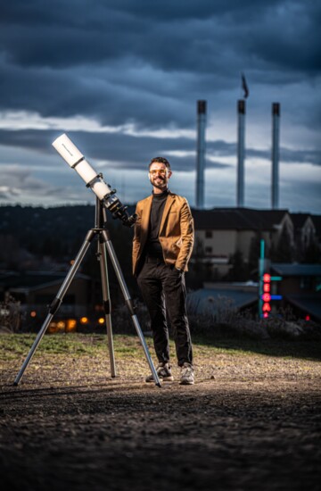 A Central Oregon native, Tandy enjoys sharing his love of the natural world with others. 