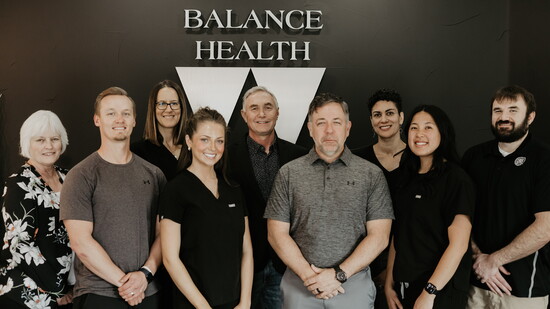 Back row (Left—Right) Keith Carlisle, CSCS, Jen Wenning, FNP-C, Frank Morgan, MD, Jessica Travis, MSN Front Row (Left—Right) Stephanie Chavers, Kyle Taplin