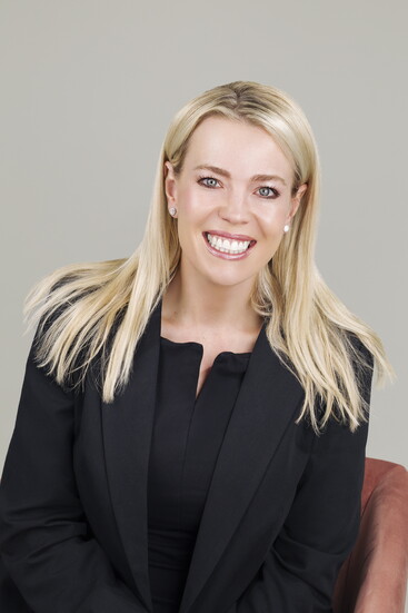 Holli McElwee