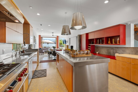 Chef's Kitchen/Elements House