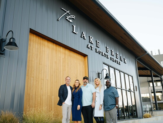 From left to right: Darin Birschbach, Jen Yeo, Kevin and Jill Jones, Chef Edward Wright