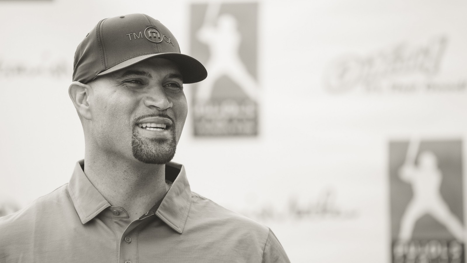 Albert Pujols stays connected with foundation