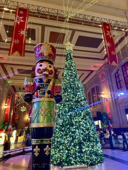 Photo Credit: Holiday Reflections