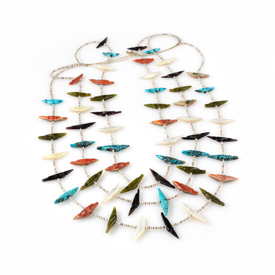 A Zuni bird fetish necklace