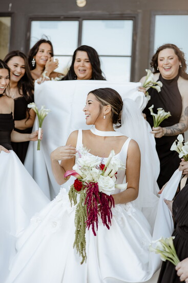 Florist: @bloomfloralandgifts