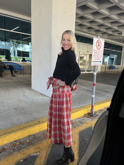 Lindsay Czarniak in a Dudley Stephens fleece.. 