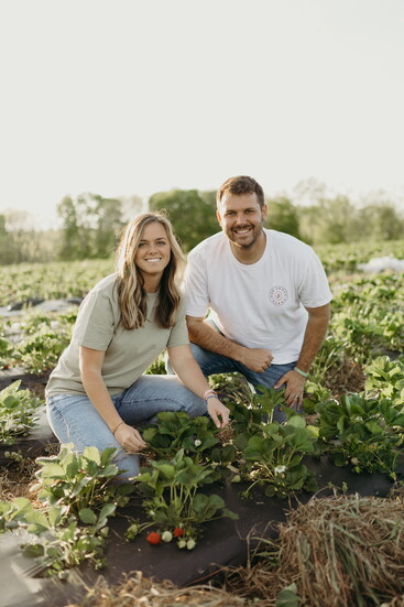 Kyndle and Zach Erhard / Photo by Amanda Brush Photography