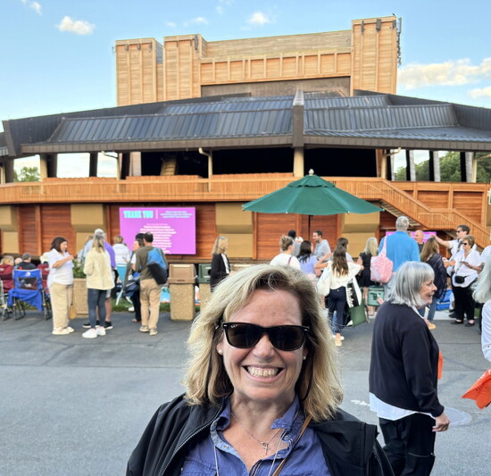 Suzanne enjoys a night of local culture and performance at the iconic Wolf Trap National Park for the Performing Arts.