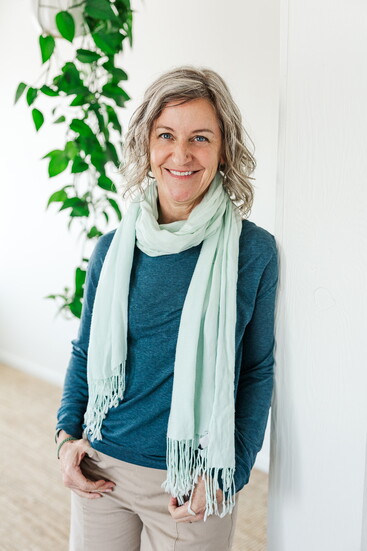 Erin Collins, MNe RN CHPN RYT  Co-Founder & Director of Programs, NEDA-Proficient End-of-Life Doula, 2022 Cambia Health Foundation Sojourns Scholar