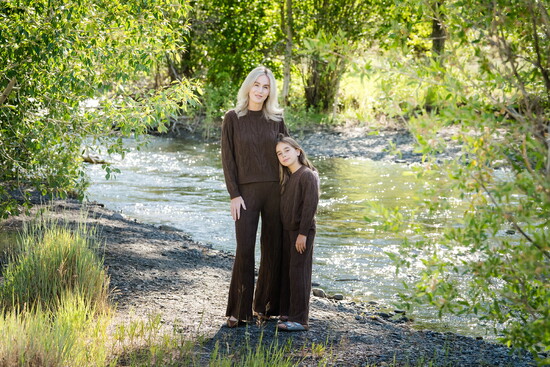 Hannah and her daughter Rowan in matching Kilte 