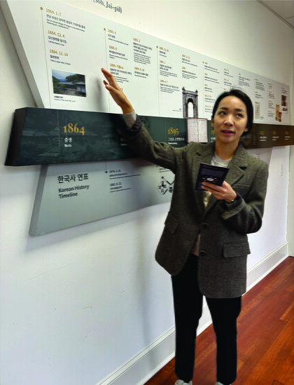 Guided tour by curator Hyewon Kim