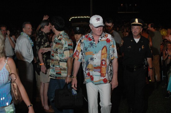 Beach Boys being escorted through a crowd of 2500+ to get to the stage, escorted by Westport PD.