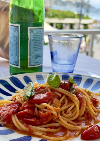 Spaghetti al Pomodoro, a simple, essential dish in Southern Italy