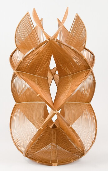 Tanabe Kōchikusai, Flying Dragon, 2012, madake, susutake and rattan. Photo courtesy of the Carl & Marilynn Thoma Foundation.