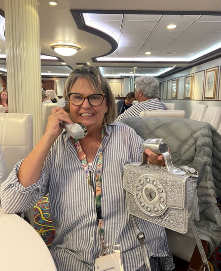 Patti putting on the glitz on The Happy Thrifter Cruise!
