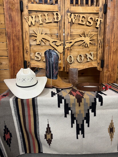 Resistol straw hat from the George Strait collection, Dan Post boots with Justin belt and Twisted X wallet 