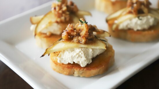 PEAR RICOTTA CROSTINI 