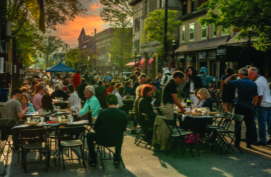 Ever Popular Dining Under the Stars (Photo Credit Ed Ryder)
