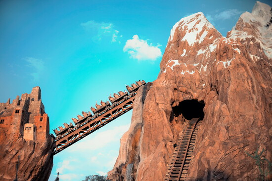  Expedition Everest: Legend of the Forbidden Mountain