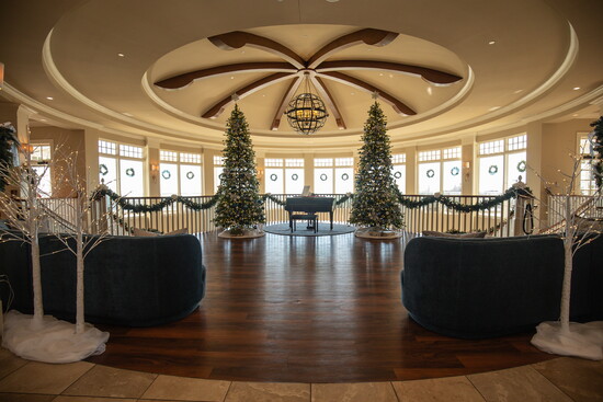 Interior at Bulle Rock decorated for holidays. Photo Credit: Kerry Dietz