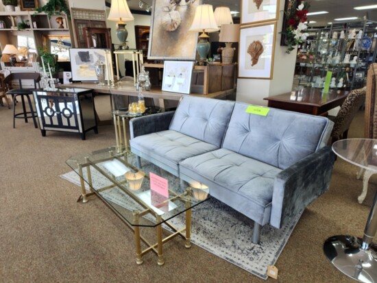 Jazzy Junque has an assortment of furniture, glassware, ceramics, lamps, and more!
