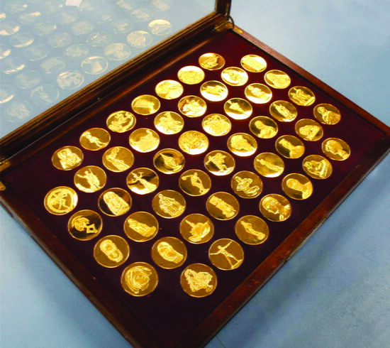 Worlds Greatest Sculptures Coin Set