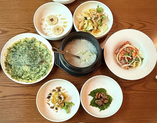 Just a few dishes from a bulgogi meal set at Hongsi Hanjeongsik, Gyeongju.