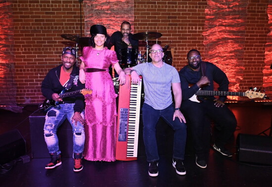 Wilson is joined by Brandon Thomas (guitar), Lil’ John Roberts (drums), Craig J. Snider (keyboards) and Joel Baba Onifade Powell (bass) during a recent session.