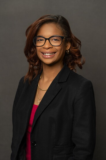 Kacey Bridges, Everwise Union Credit assistant general manager, Carmel Drive branch