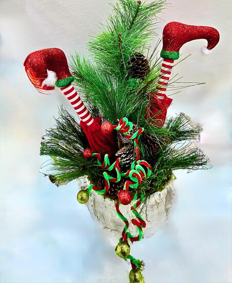 Whimsical meets holiday with this table centerpiece from Breakwater Home Design. 