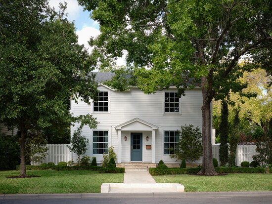 Brykerwoods home by Ashby Collective