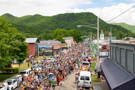 Appalachian Trail Days Hiker Parade. Photo courtesy of Town of Damascus.