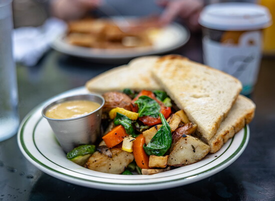 Tofu Vegetable Saute at Big City Bread