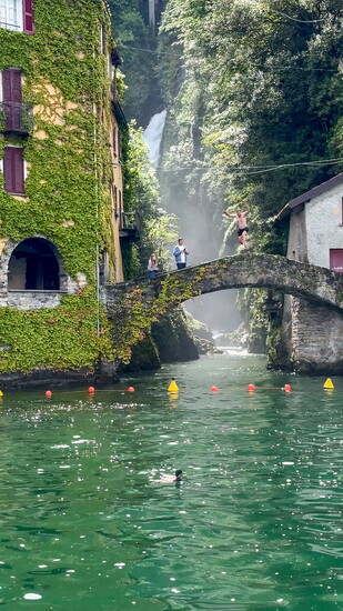 The waterfall bridge of Lake Como