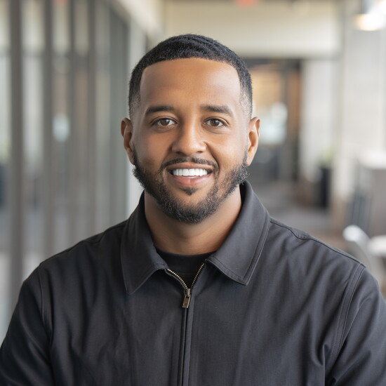 Alex Gebru, Proprietor