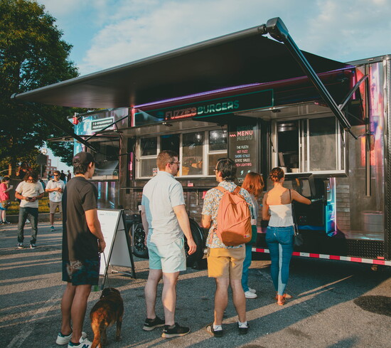 People lined up for Fuzzies Burgers. Photo courtesy of Fuzzies Burgers.