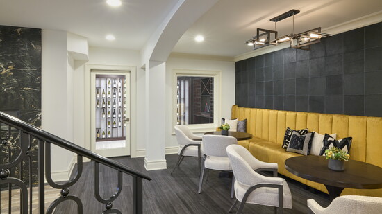 Interior design by Donna Hoffman/Impeccably Designed Homes. Photo by Bartholomew Studios