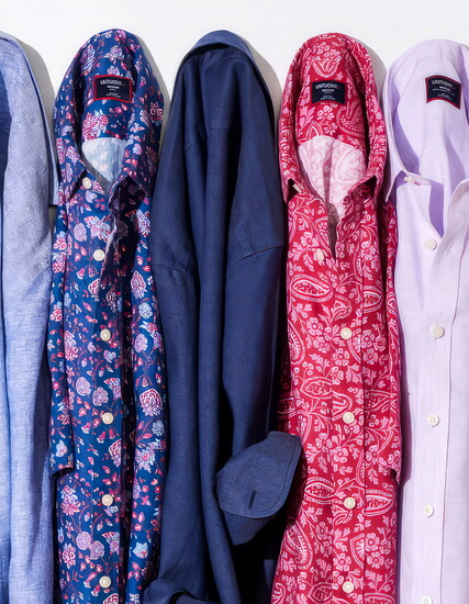 Wrinkle-free, worry-free style for Dad—UNTUCKit shirts stay crisp, smooth, and stylish all day. Effortless, sharp looks without the fuss.