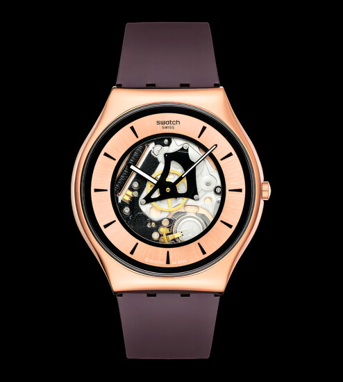 From stainless steel sleek watches, to sporty, bigger, and bolder designs, find Dad his perfect timepiece.