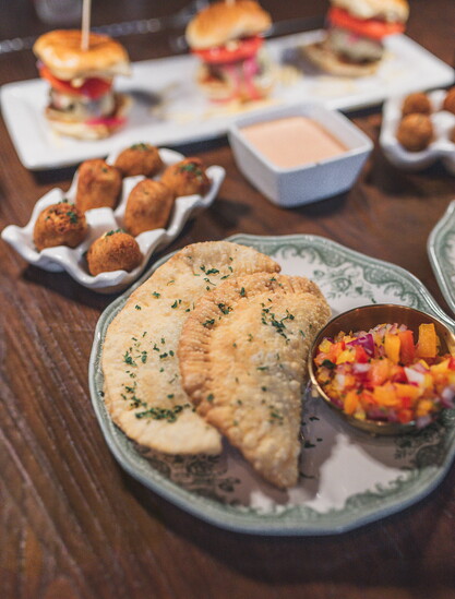 Sliders, croquetas and empanadas