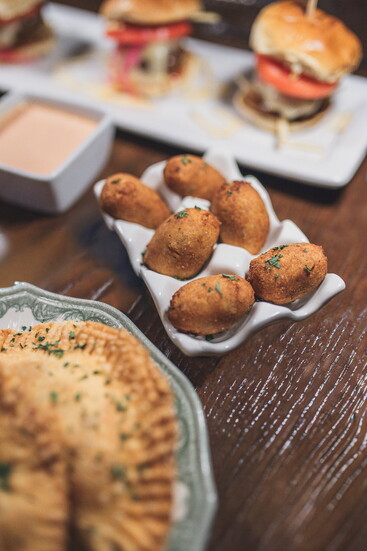Sliders, croquetas and empanadas