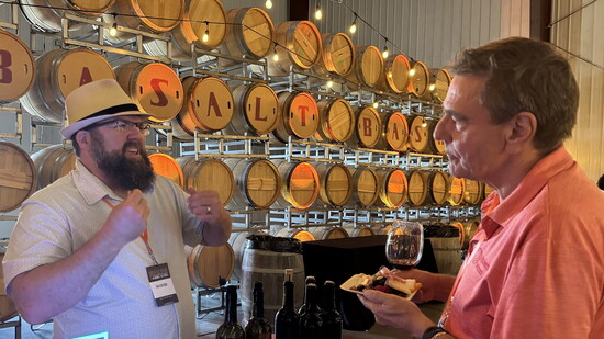 A barrel auction offered twenty-five never-before-tasted, never-to-be-repeated lots, including nine collaborative blends between the AVA’s finest producers. 