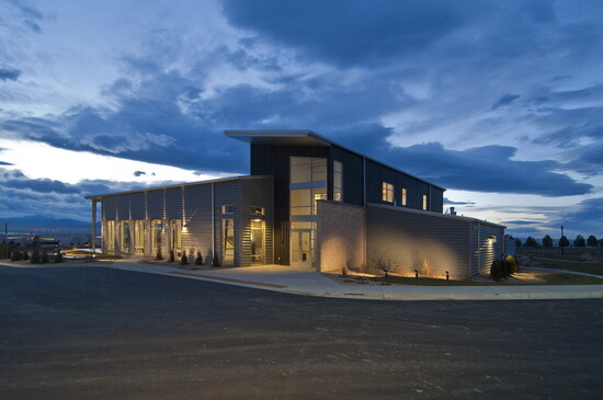 Windsong Estate Event Center, a modern, welcoming event space for every occasion.