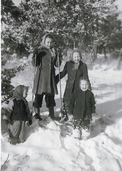 Author Sue Fountain, bottom right, with siblings left to right: Sharon, Linda and Lorna.