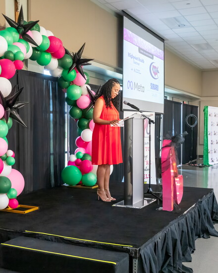 Judge Kee Bryant-McCormick offers an invocation.