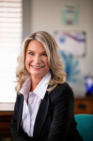 Cherie Jones, dedicated health insurance professional with over 11 years of experience serving her local community 