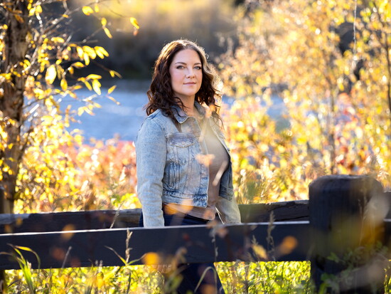 Ashley McBryde. Photo courtesy Kimes Ranch Million Dollar Breakaway