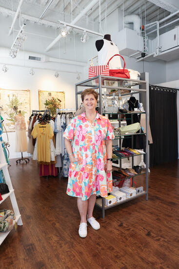 Susan Hatten, Lalli's Boutique