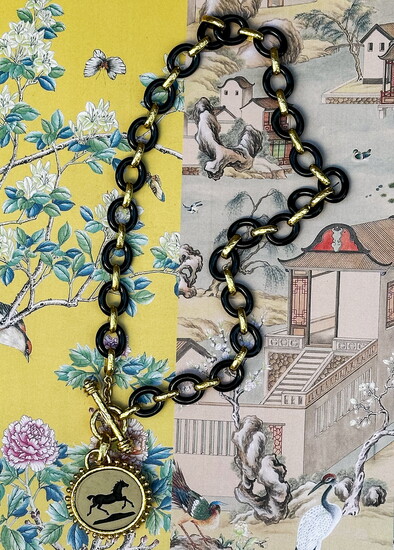 Elizabeth Locke necklace and pendant, Mednikow @mednikowmemphis